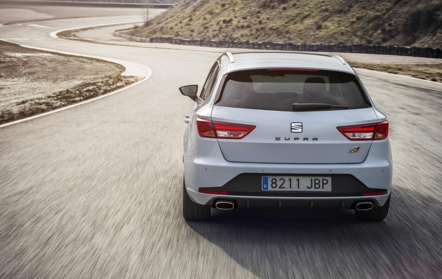  Seat Leon ST Cupra 280 2015 года  (фото 19 из 29)